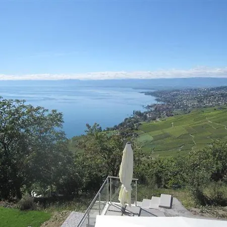 Lavaux לינה וארוחת בוקר Grandvaux